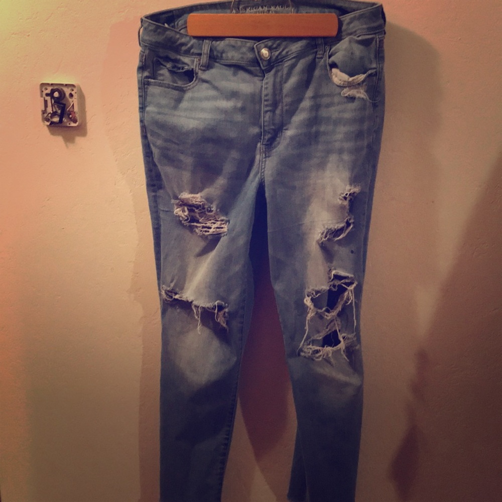 American eagle ripped jeans